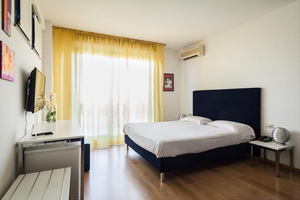 Park Hotel Residence Crema Exterior photo