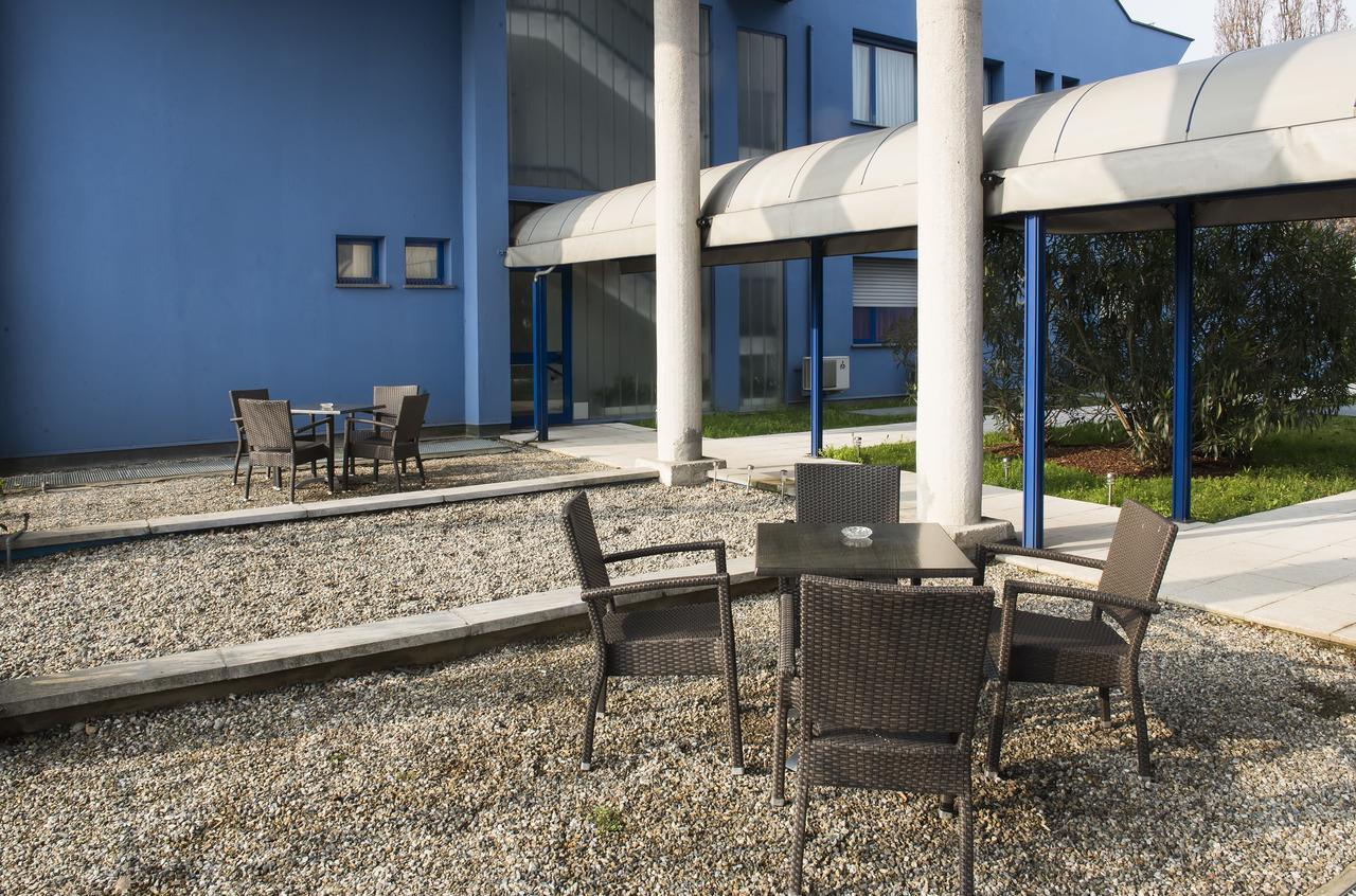 Park Hotel Residence Crema Exterior photo